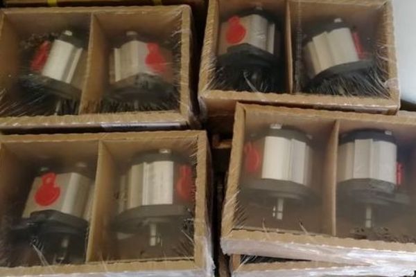 馬祖奇雙聯齒輪泵alp2a-d-10-fg-v,意大利marzocchi齒輪泵ghp2-d-40-fg